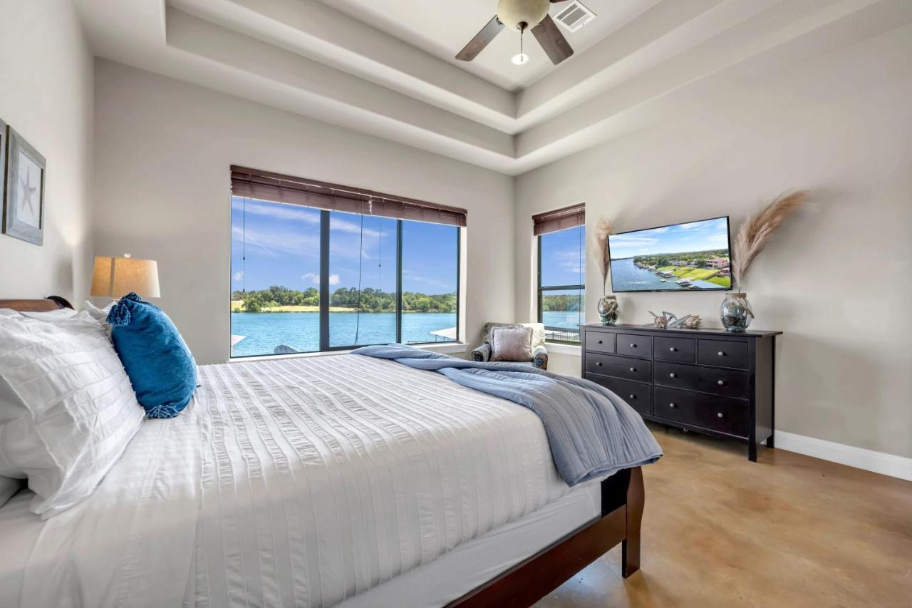 119 Christopher Concierge Services Available Kingsland Exterior photo